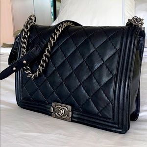 Chanel bag (Black)